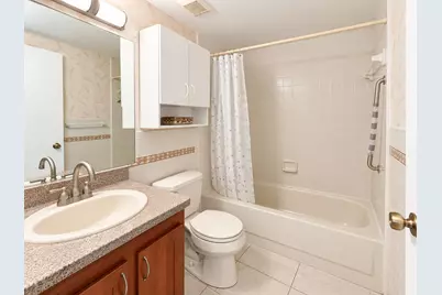 3178 Via Poinciana Drive #411, Lake Worth, FL 33467 - Photo 9