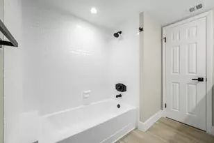 7428 Ashmont Cir, Tamarac, FL 33321 - Photo 17