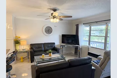 37 Oakridge C #37, Deerfield Beach, FL 33442 - Photo 1