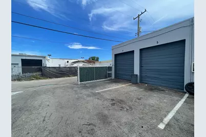 821 NW 45th Street #B&C, Oakland Park, FL 33309 - Photo 5