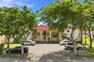 198 Lake Frances Dr, West Palm Beach, FL 33411 - Photo 19