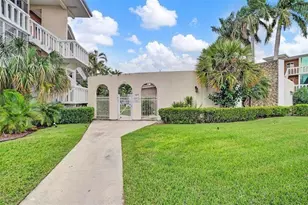 141 NE 10th Ave, Hallandale Beach, FL 33009 - Photo 23