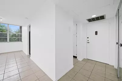 2781 Taft Street #303, Hollywood, FL 33020 - Photo 9