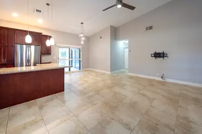 325 NW 65th Terrace #325, Plantation, FL 33317 - Photo 3