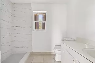 399 SW 14th St, Deerfield Beach, FL 33441 - Photo 17