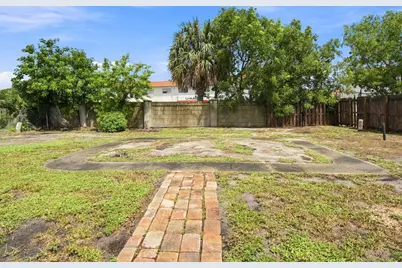 399 SW 14th Street, Deerfield Beach, FL 33441 - Photo 21