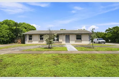 399 SW 14th Street, Deerfield Beach, FL 33441 - Photo 1