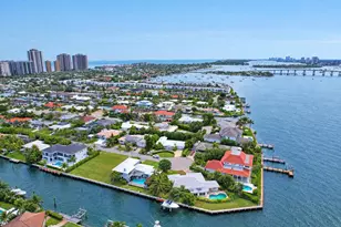 1050 Bimini Ln, Singer Island, FL 33404 - Photo 1