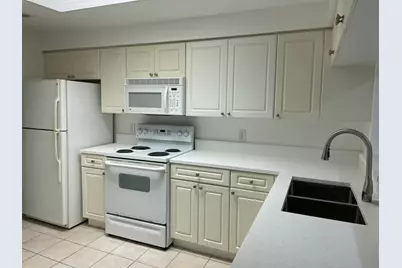 3023 Alcazar Place #106, Palm Beach Gardens, FL 33410 - Photo 5