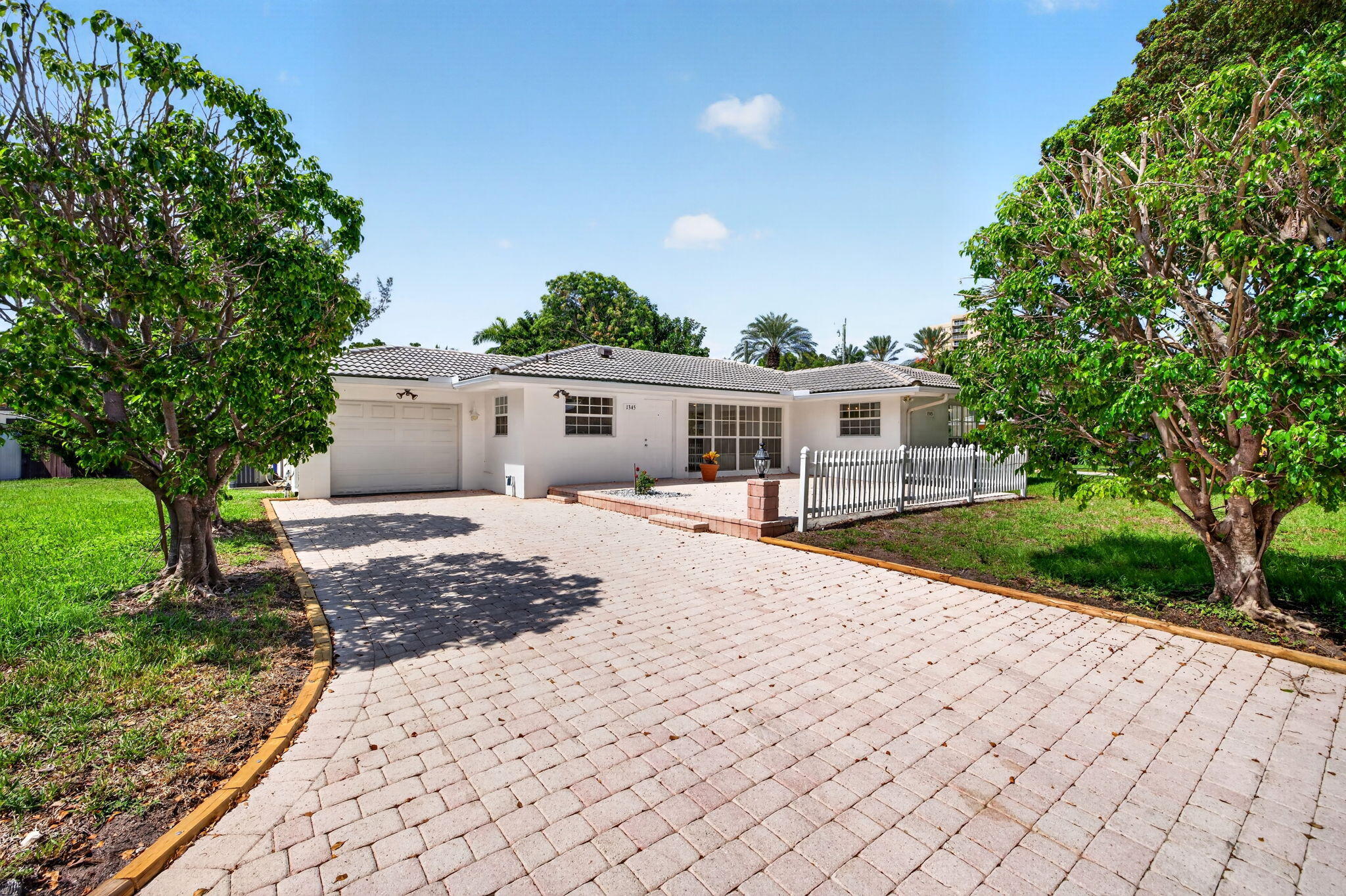 1345 E Terra Mar Dr - 1345 E Terra Mar Dr, Pompano Beach, FL 33062 Luxury Property | Jose Angel Pina