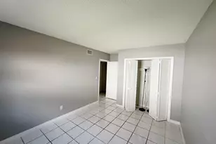 320 SW 1st St, Pompano Beach, FL 33060 - Photo 11