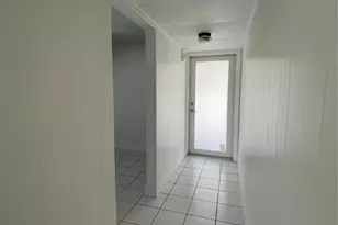 19255 NE 2nd Ave, Miami, FL 33179 - Photo 9