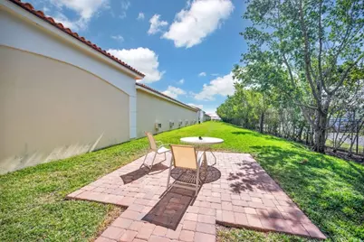 26 Harbour Isle Drive W #102, Fort Pierce, FL 34949 - Photo 33