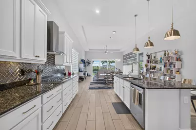 9945 Regency Way, Palm Beach Gardens, FL 33412 - Photo 13