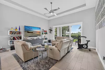 9945 Regency Way, Palm Beach Gardens, FL 33412 - Photo 17