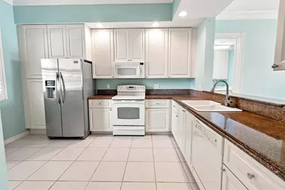 25 Harbour Isle Drive W #104, Fort Pierce, FL 34949 - Photo 11