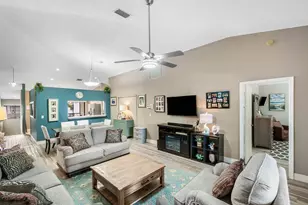 9729 Sills Dr E, Boynton Beach, FL 33437 - Photo 9