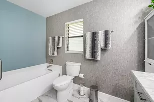 9729 Sills Dr E, Boynton Beach, FL 33437 - Photo 17