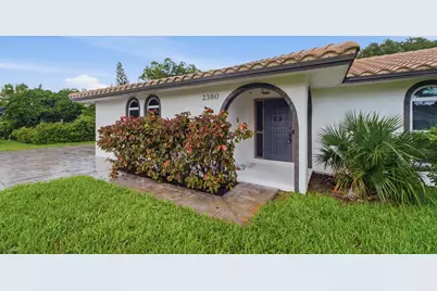 2380 NW 107th Avenue, Coral Springs, FL 33065 - Photo 5