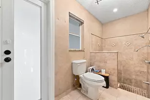 2380 NW 107th Ave, Coral Springs, FL 33065 - Photo 13