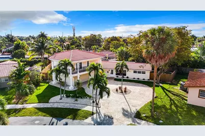 2836 NW 11th Avenue, Wilton Manors, FL 33311 - Photo 1