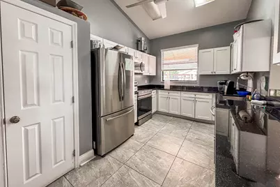 3362 Lucerne Park Drive, Greenacres, FL 33467 - Photo 31