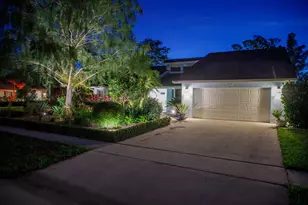 900 Cosmos Ct, Wellington, FL 33414 - Photo 1