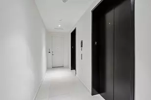 1400 Biscayne Blvd, Miami, FL 33132 - Photo 3