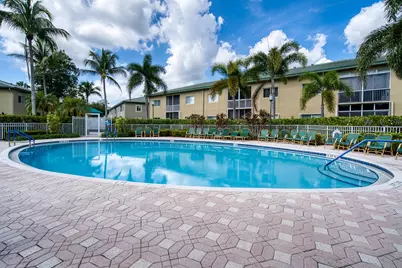 7927 Exeter Boulevard E, Tamarac, FL 33321 - Photo 41