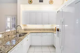 7927 Exeter Blvd E, Tamarac, FL 33321 - Photo 11