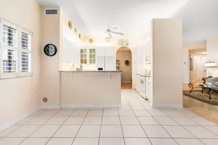 7927 Exeter Blvd E, Tamarac, FL 33321 - Photo 9