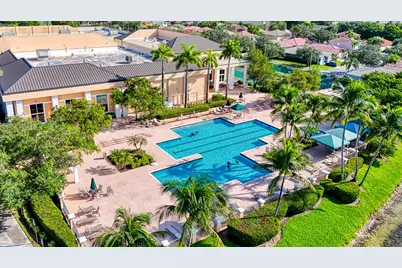 7927 Exeter Boulevard E, Tamarac, FL 33321 - Photo 49