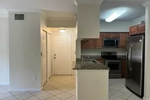 6410 Emerald Dunes Dr, West Palm Beach, FL 33411 - Photo 3