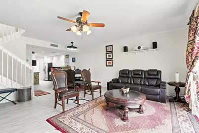 337 Salinas Drive, Palm Beach Gardens, FL 33410 - Photo 5