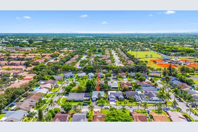 5318 NW 93rd Avenue, Sunrise, FL 33351 - Photo 3