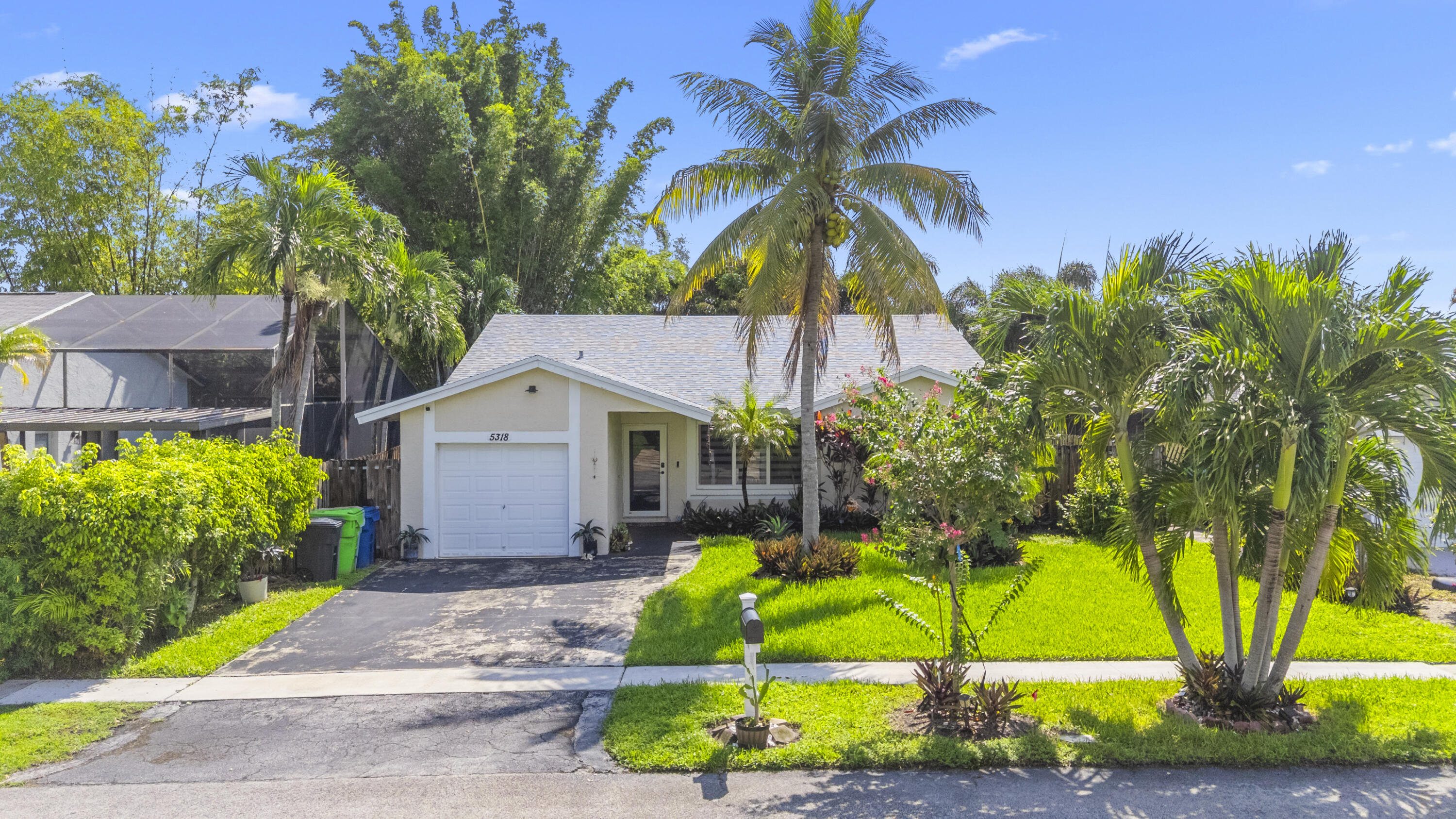 5318 NW 93rd Ave - 5318 NW 93rd Ave, Sunrise, FL 33351 Luxury Property | Jose Angel Pina