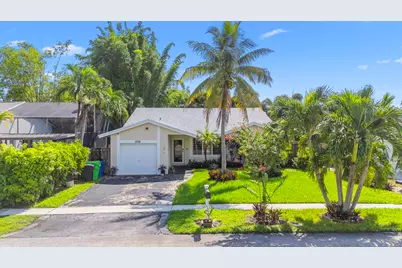 5318 NW 93rd Avenue, Sunrise, FL 33351 - Photo 1
