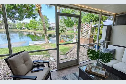 4874 N Hemingway Circle, Margate, FL 33063 - Photo 23