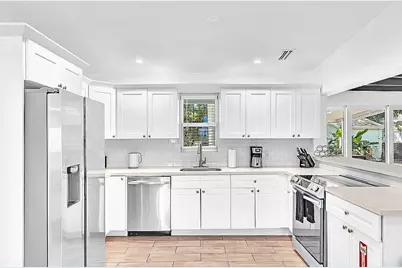 1580 NE 35th Street, Oakland Park, FL 33334 - Photo 3