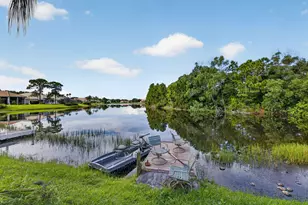 588 SW St Johns Bay, Port Saint Lucie, FL 34986 - Photo 3