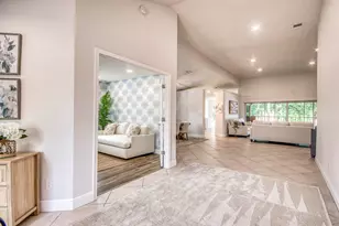 202 Legendary Cir, Palm Beach Gardens, FL 33418 - Photo 3