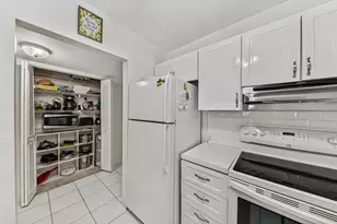 255 S Cypress Rd, Pompano Beach, FL 33060 - Photo 15