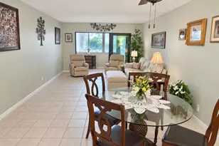 3154 Via Poinciana, Lake Worth, FL 33467 - Photo 7