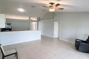 2182 SW Idaho Ln, Port Saint Lucie, FL 34953 - Photo 7