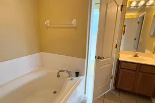 2182 SW Idaho Ln, Port Saint Lucie, FL 34953 - Photo 11