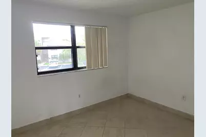 9938 Nob Hill Lane #9938, Sunrise, FL 33351 - Photo 3