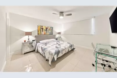 9400 N Hollybrook Lake Drive #208, Pembroke Pines, FL 33025 - Photo 33