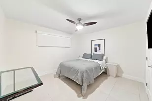 9400 N Hollybrook Lake Dr, Pembroke Pines, FL 33025 - Photo 37