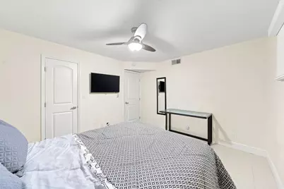 9400 N Hollybrook Lake Drive #208, Pembroke Pines, FL 33025 - Photo 37