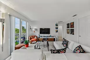 2631 NE 14th Ave, Wilton Manors, FL 33334 - Photo 3